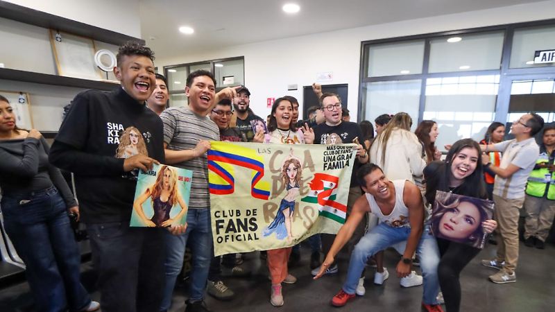 Shakira llega a México (2).png